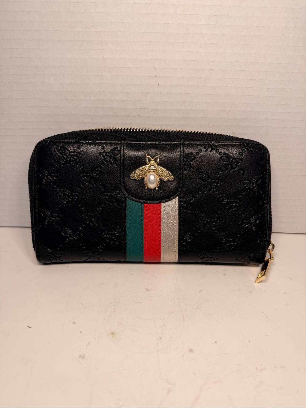 Queen Bee Stripe
Monogrammed Zip-Around
Wallet with Pearl Bee Accent